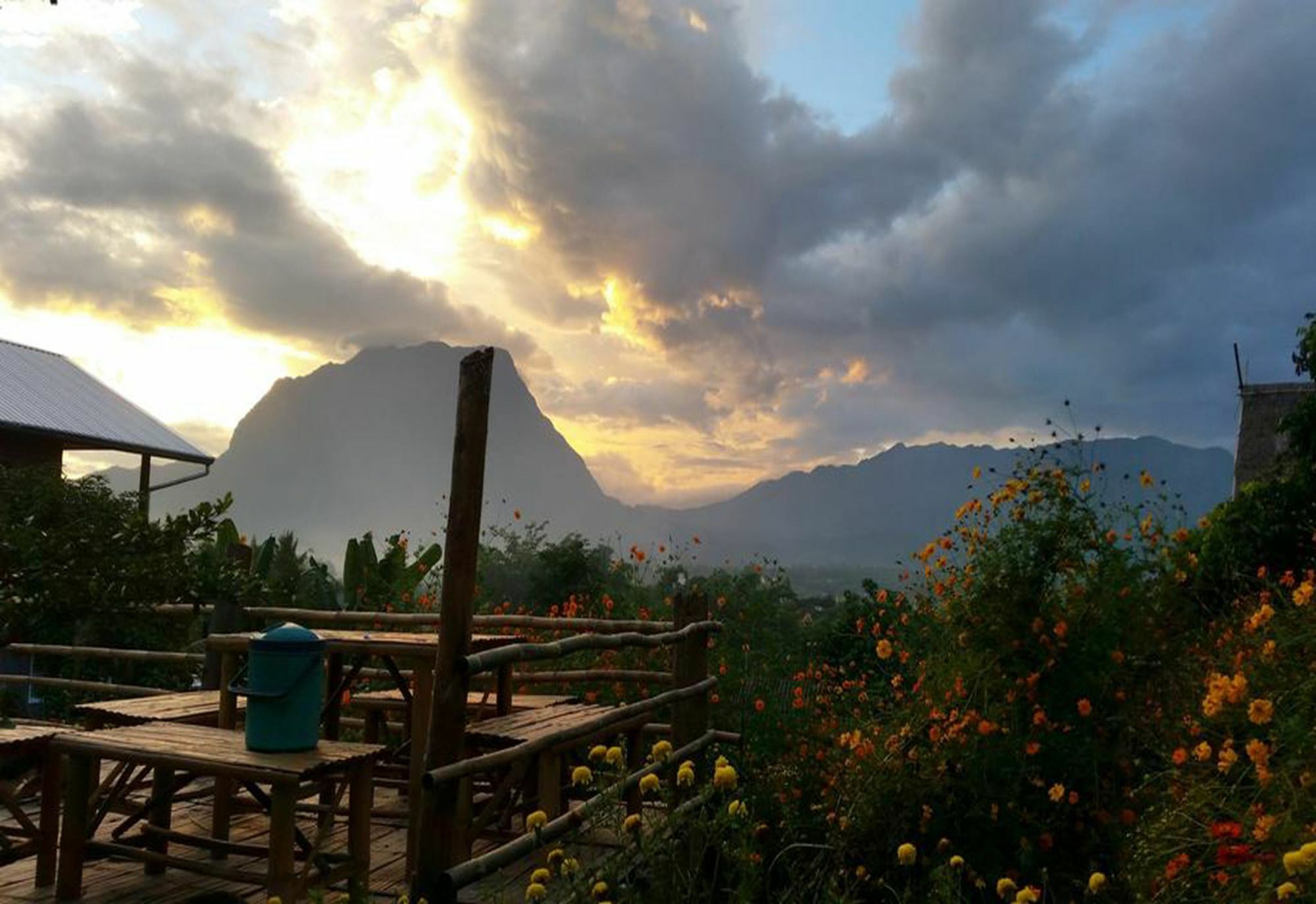 Baan Aingdoi Homestay, Chiang Dao Eksteriør bilde