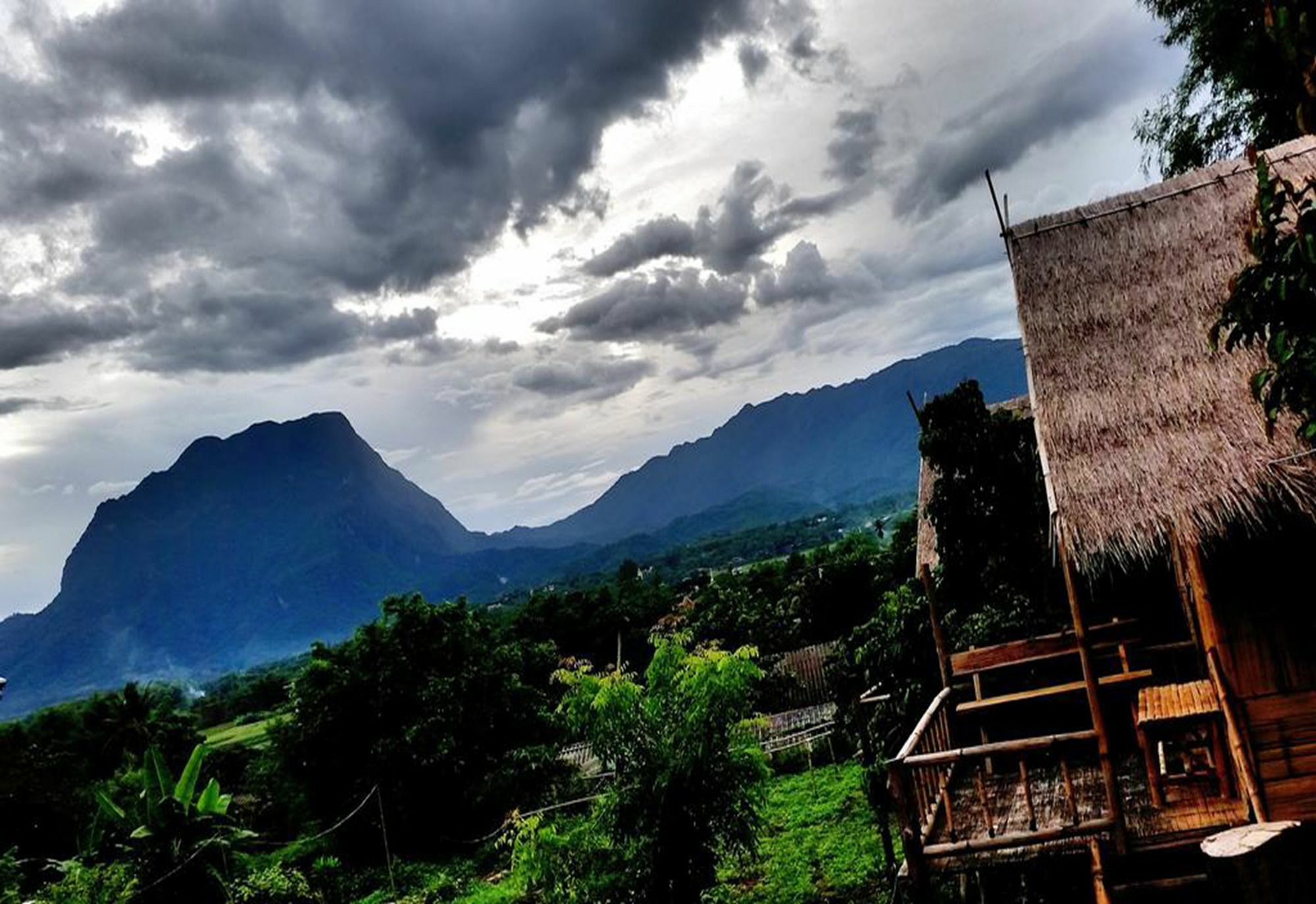 Baan Aingdoi Homestay, Chiang Dao Eksteriør bilde