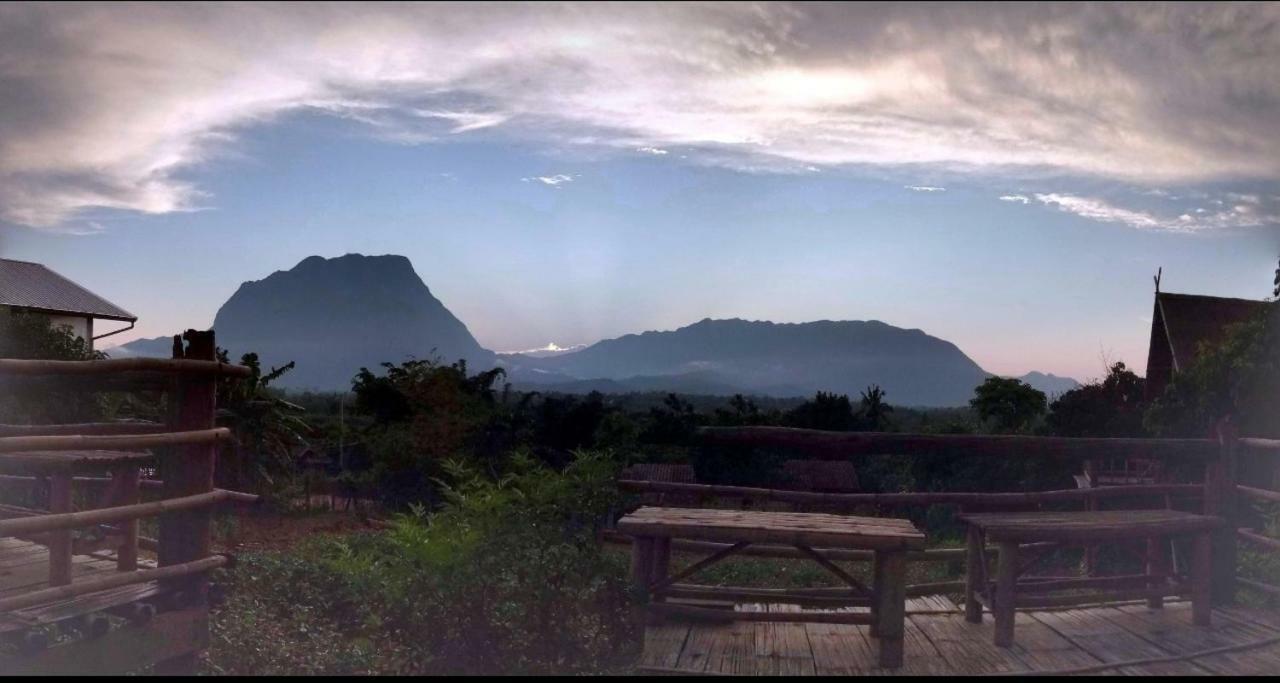 Baan Aingdoi Homestay, Chiang Dao Eksteriør bilde