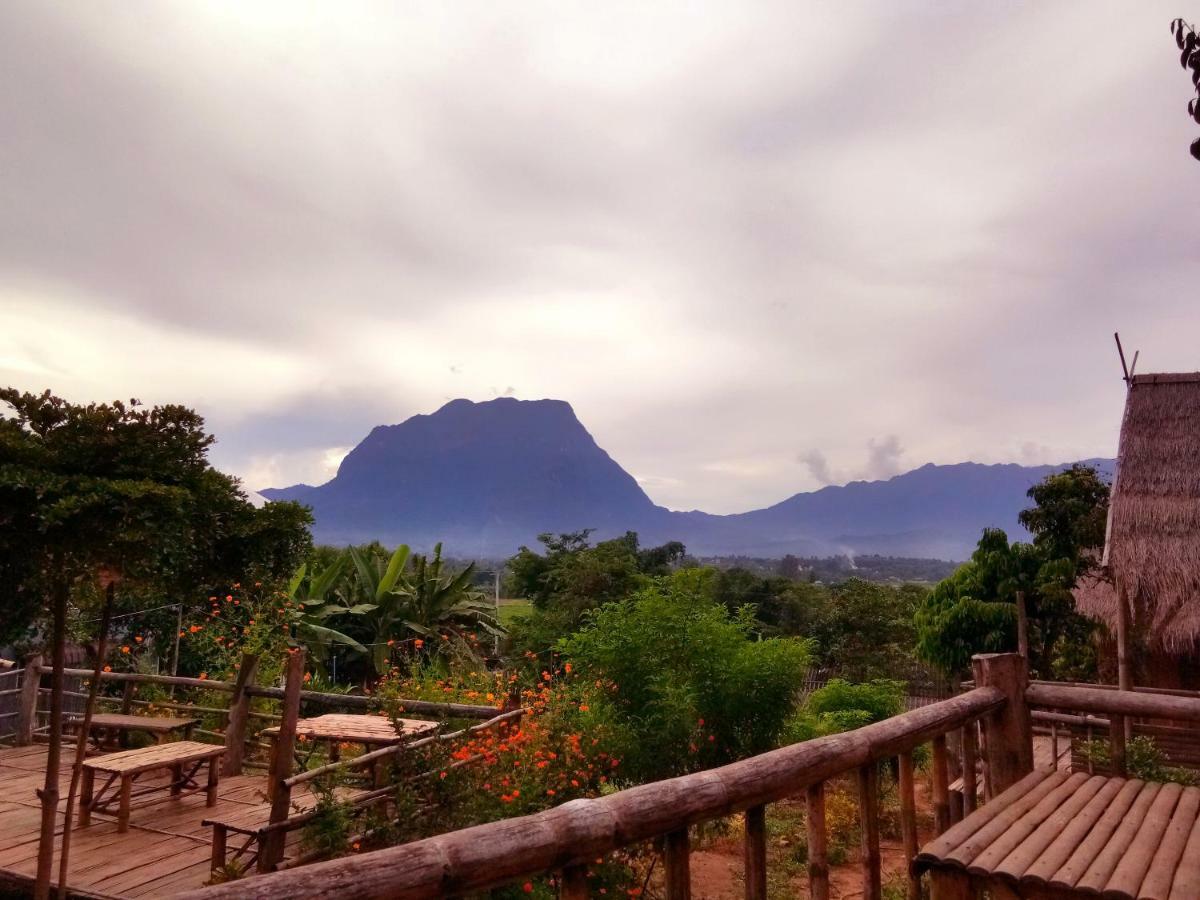 Baan Aingdoi Homestay, Chiang Dao Eksteriør bilde